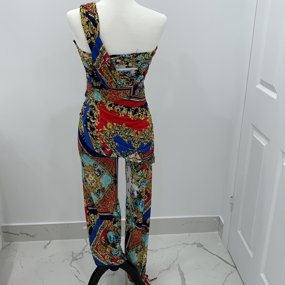 Jumpsuit - Picture 5 of 8